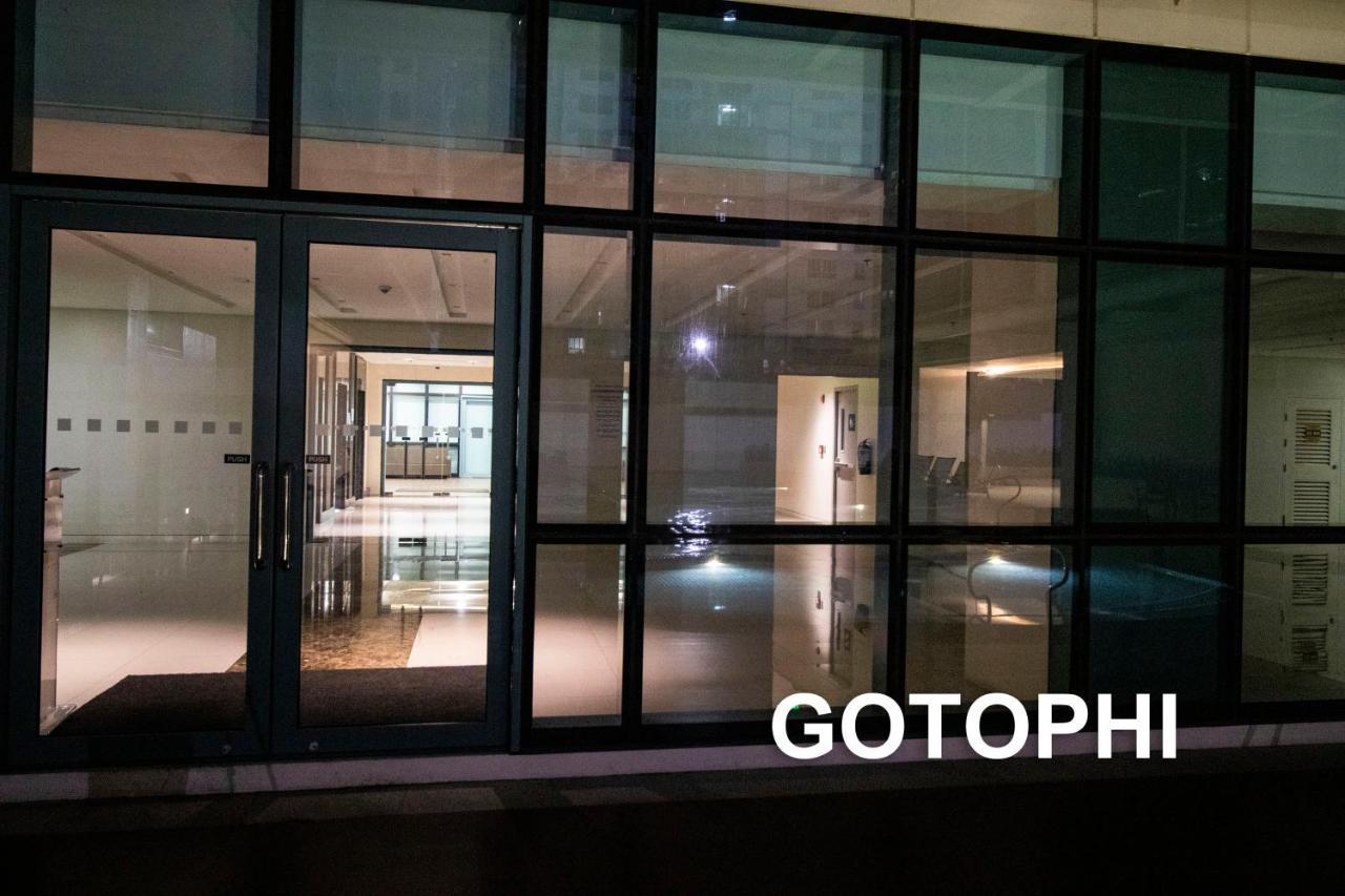 One Uptown Residence Taguig Eksteriør bilde