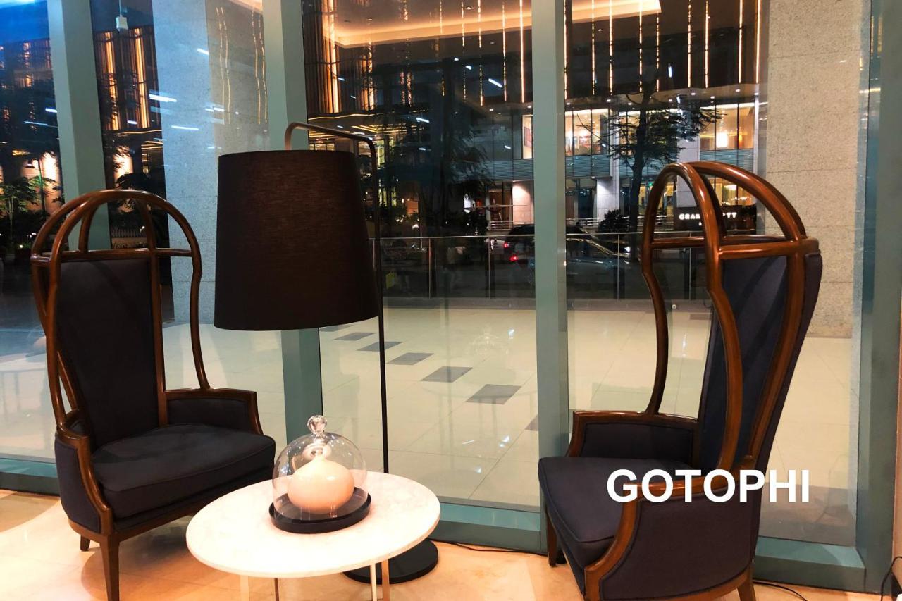One Uptown Residence Taguig Eksteriør bilde
