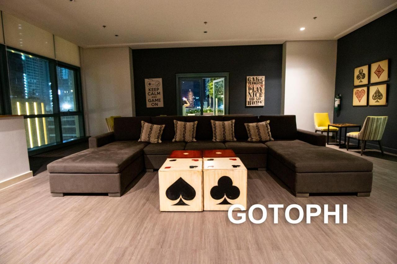 One Uptown Residence Taguig Eksteriør bilde